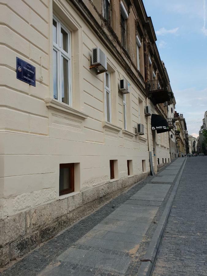 Booking En Suite Beograd Ngoại thất bức ảnh